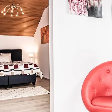 Appartamento Pouringraz Fuer Kunst- Und Tennisliebhaber Graz