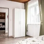 Apartamento Pouringraz Für Kunst- Und Tennisliebhaber