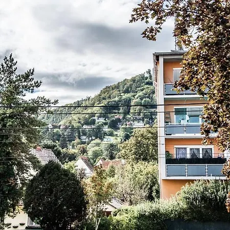 Appartement Pouringraz Fuer Kunst- Und Tennisliebhaber Graz