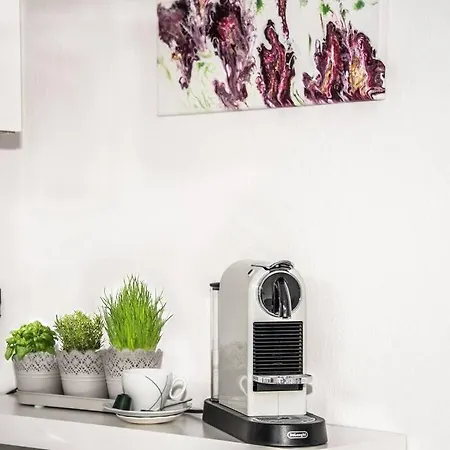 Pouringraz Für Kunst- Und Tennisliebhaber Apartamento *