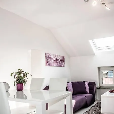 Pouringraz Für Kunst- Und Tennisliebhaber Apartamento Graz