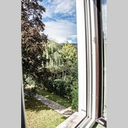 Appartement Pouringraz Fuer Kunst- Und Tennisliebhaber Graz