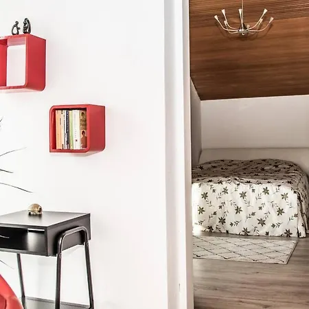 Pouringraz Für Kunst- Und Tennisliebhaber