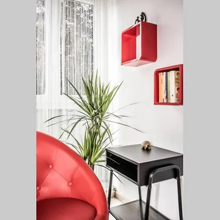 Pouringraz Fuer Kunst- Und Tennisliebhaber *