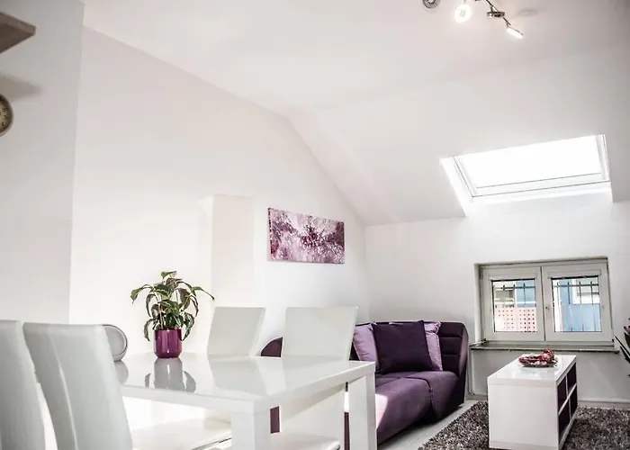 Pouringraz Fuer Kunst- Und Tennisliebhaber Apartament Graz