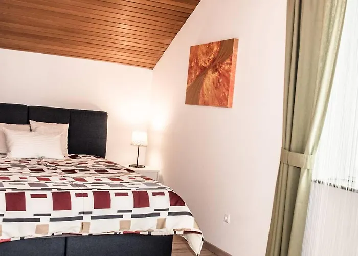 Pouringraz Für Kunst- Und Tennisliebhaber Apartamento Graz