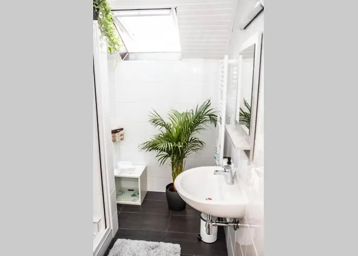 Apartament Pouringraz Fuer Kunst- Und Tennisliebhaber *